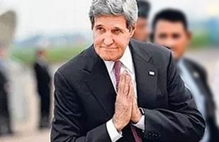 NextImg:John Kerry Tells the Pope "Mother Earth" Is the "Heart of Morality"