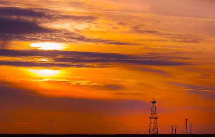 Kamala Harris Won’t Talk About Fracking