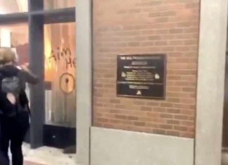 Portland rioting anarcho-communists burn up a building, don gas masks, Mayor continues to support them