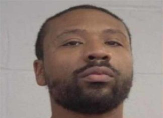 Smiling man in a Breonna Taylor tee murders 3 random people in a pub