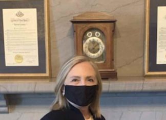 Hillary Clinton calls for abolishing the Electoral College