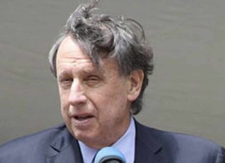 To get rid of Sen Feinstein, Biden will give her husband an ambassadorship