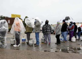 CCP mocks TX for dismantling fossil fuels for alternative energy