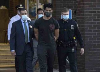 No bail for violent Jew-hating non-white supremacist after vandalizing synagogues