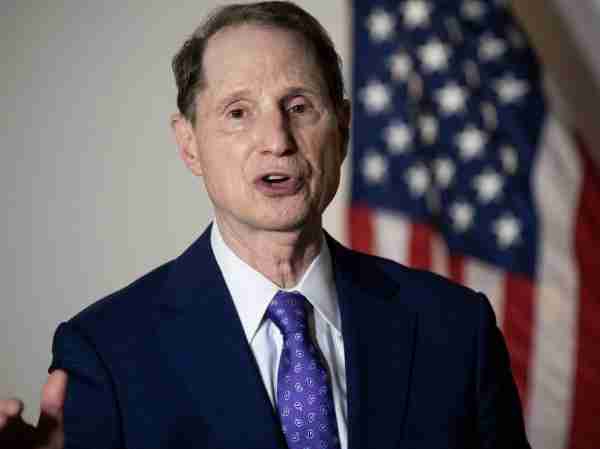 Sen. Wyden’s Bill to Destroy the Supreme Court