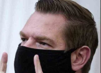 Conspiracy Theorist Eric Swalwell Had an Active Election Campaign in Paris