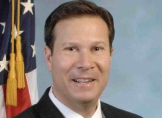 Former FBI assistant director talks of arresting congresspeople he opposes