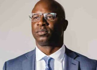 Bowman calls for police protection for himself but wants police disarmed & defunded