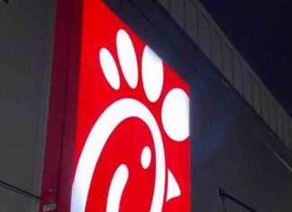 NY LGBT lawmakers protest Chik-fil-A on the thruway