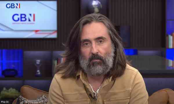 NextImg:Neil Oliver: We're Actually Losing Democracy