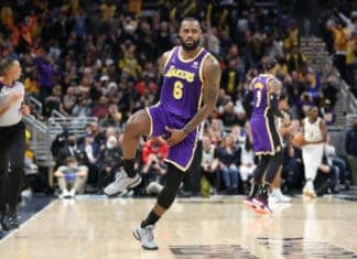 LeBron Gets $15,000 Fine for Obscene Gesture