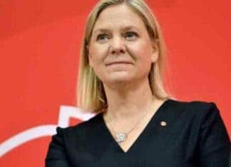 This Is How the First Female Prime Minister Worked Out in Sweden