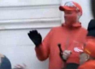 J6 Agent Provocateurs-Who Handed Out Weapons-Were Never Charged