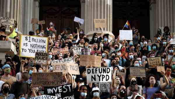The Rent-a-Mob Business Is Booming Thanks to Democrats