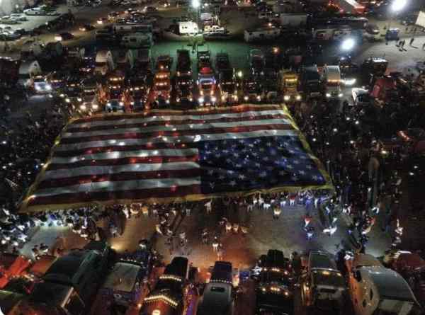 Non-Partisan Peoples' Convoy Grows to 10,000 Trucks for Liberty! [Live]