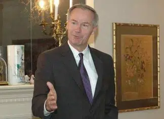 Gov Hutchinson Goes Full RINO & Wants to Be President