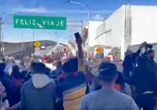 Massive Horde of 1,000 Aliens Storm US Border in El Paso