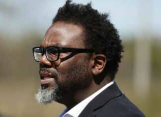 Chicago’s Going Down! Mayor-Elect Johnson Responds to the Weekend Violence and Chaos