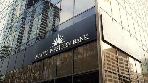 NextImg:The Regional Banks Are Nosediving