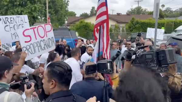 NextImg:Mostly Peaceful Protest at Saticoy Elementary Over Gay Pride "Grooming"