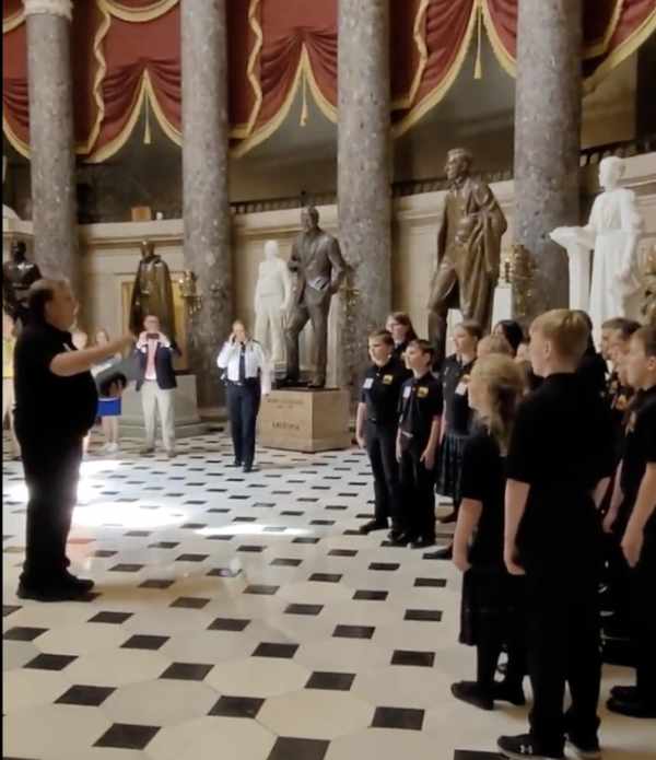 NextImg:Capitol Police Stop Children Singing Anthem Because It's "Considered a Demonstration"