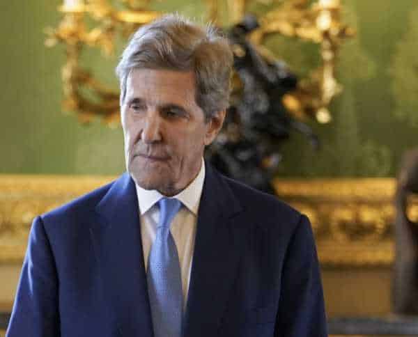 NextImg:Kerry Worries About Bombs Going Off Hurting the Climate