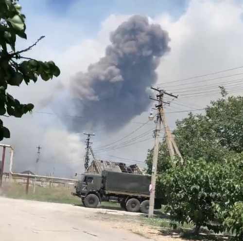 NextImg:Crimean Bridge Closed Again as Fuel Depot Blows Up