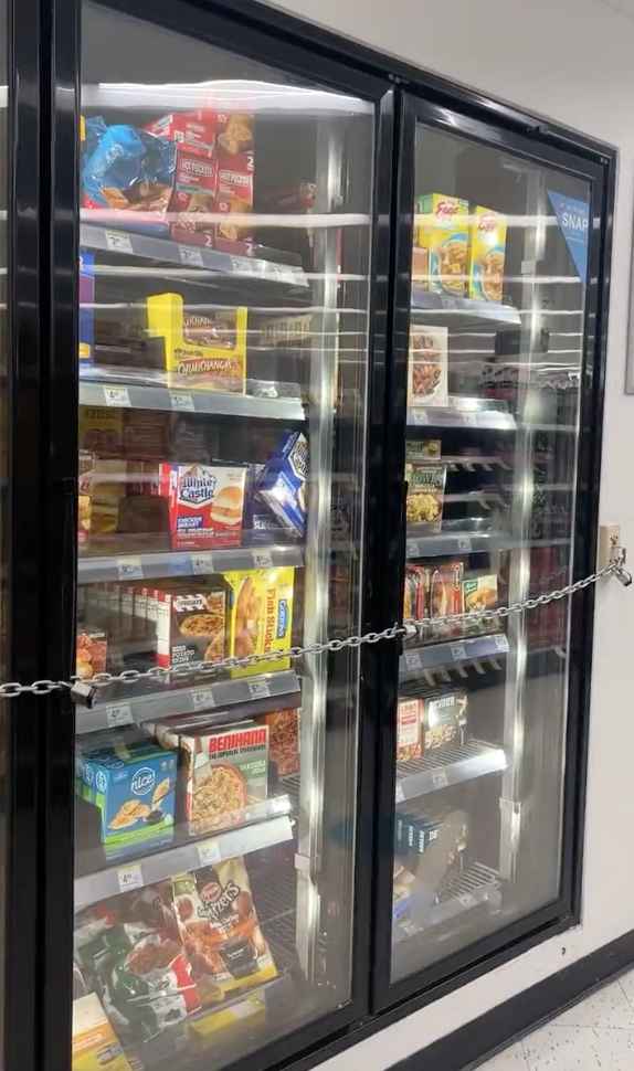 NextImg:Walgreens, San Fran Is Robbed 20X a Day- Food Behind Chains