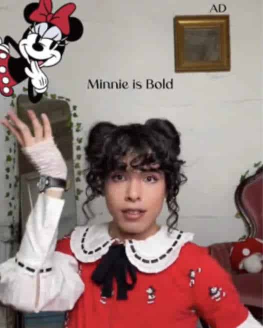 NextImg:Disney Uses a Male to Advertise a Minnie Mouse Dress