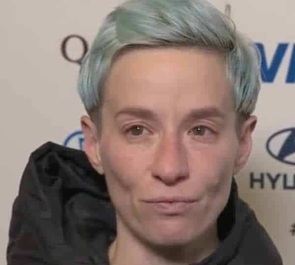 NextImg:Megan Rapinoe Choked and Cost Women's Soccer the Game