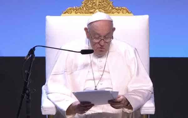 NextImg:Pope Calls for Open Borders Throughout the Western World