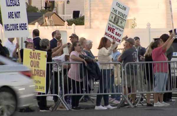 NextImg:NY Gov. Hochul Uses National Guard to Process Illegal Crossers Faster
