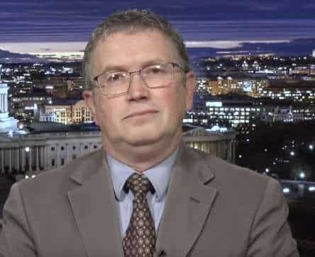 Tucker Carlson Interviews Rep. Massie on Ukraine Funding