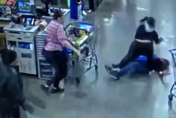 NextImg:When Will It Stop? Welfare Mom Cloaks the Clerk