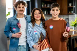 Hasta la Vista‚ Baby! Hispanics Moving to Donald Trump