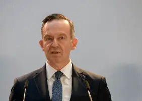 Fed Transport Minister of Germany to Ban Cars on Weekends&;#63;