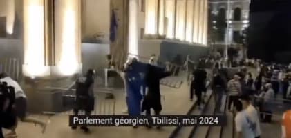 New War? US Accused of Starting a Color Revolution in Georgia