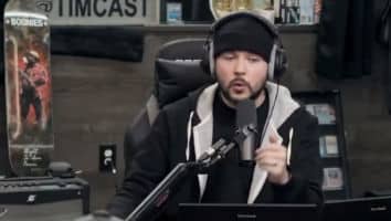 Tim Pool Joins the Press Corps Wearing His Beanie & Hoodie