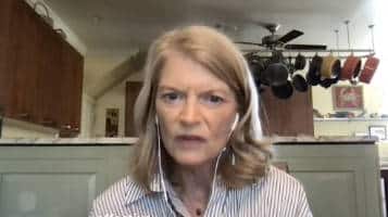 Republican Sen. Murkowski Is Open to Becoming a Democrat