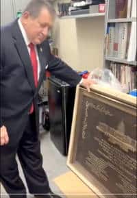 Dems Have a New Stunt! This Time It’s About a Plaque
