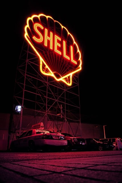 Woke Shell Fired Whites, Gave Them Tear Jars on the Way to the Curb