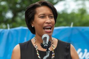 Mayor Bowser Issues an EO to Keep the City & Feds Working Together