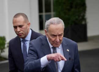 Schumer & Jeffries Demand a Meeting with President Trump