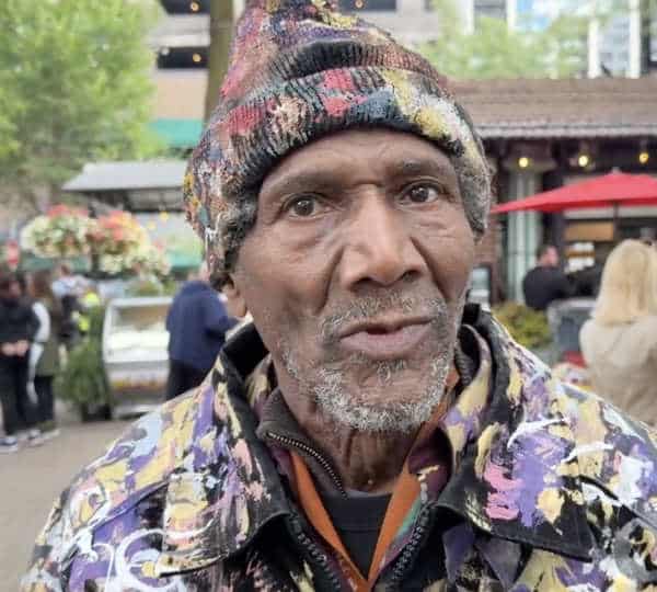 From the Center of Leftist Chicago, a Black Man Pleads for Help