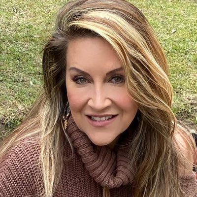 Sec. Noem Calls Out CNN’s Pinheaded Political Strategist