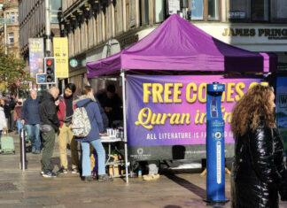 NYC Will Soon See Pop-Up Islamist Conversion Stalls Like the UK