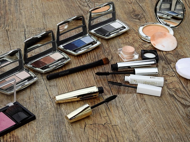 Shutdown Tragedy: Job Loses Among Eyebrow Technicians