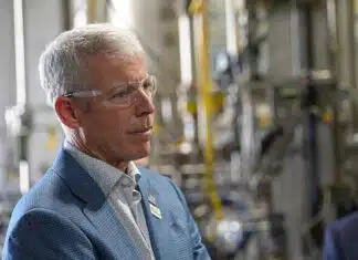 Secretary Wright: The War Will End in a Few Weeks or Sooner