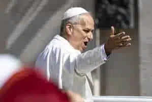 Trump Criticizes the Pope After the Pope’s Harsh Attacks on Him & the War