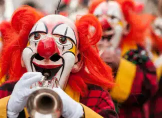 Clown World Lunatic Award! Democrats Did It! They Erased Mom and Dad